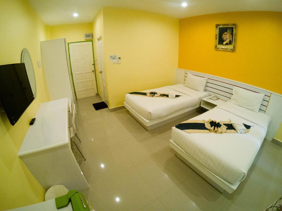 Holland Resort Phuket Esterno foto