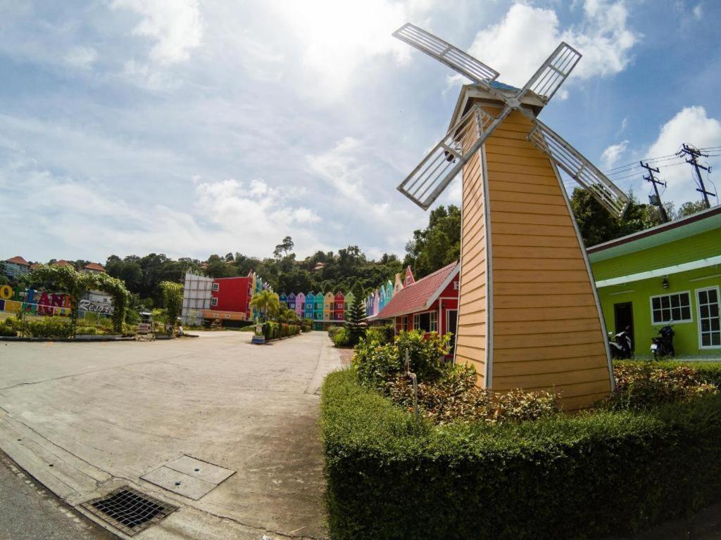 Holland Resort Phuket Esterno foto