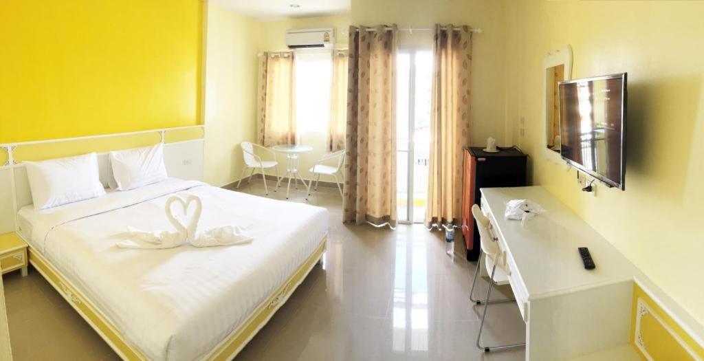 Holland Resort Phuket Esterno foto