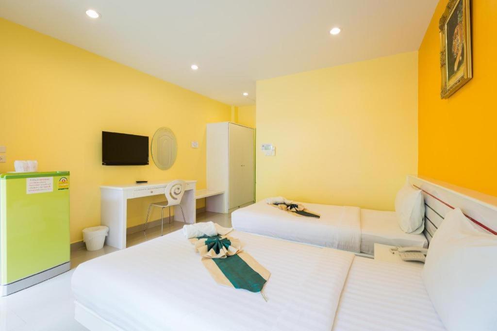 Holland Resort Phuket Esterno foto