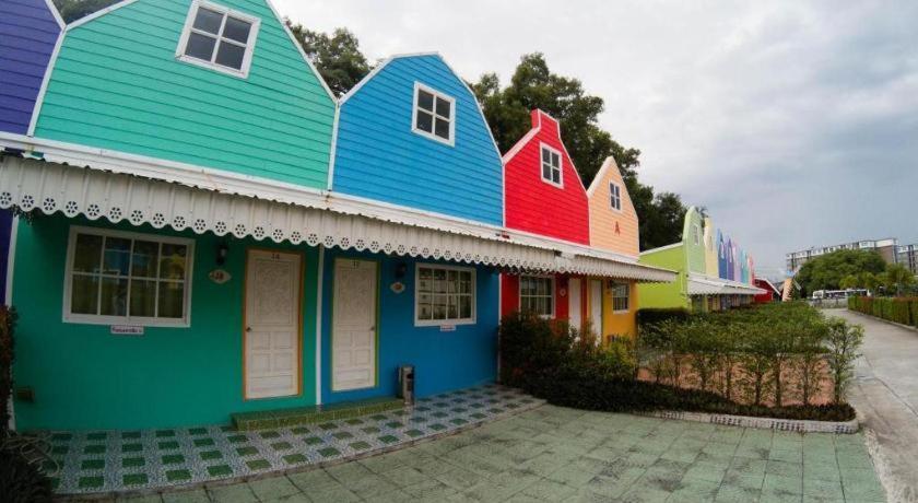 Holland Resort Phuket Esterno foto