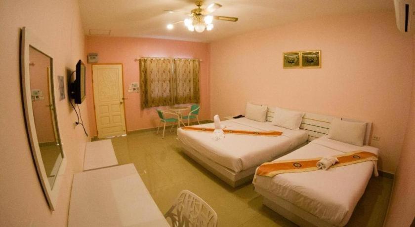 Holland Resort Phuket Esterno foto
