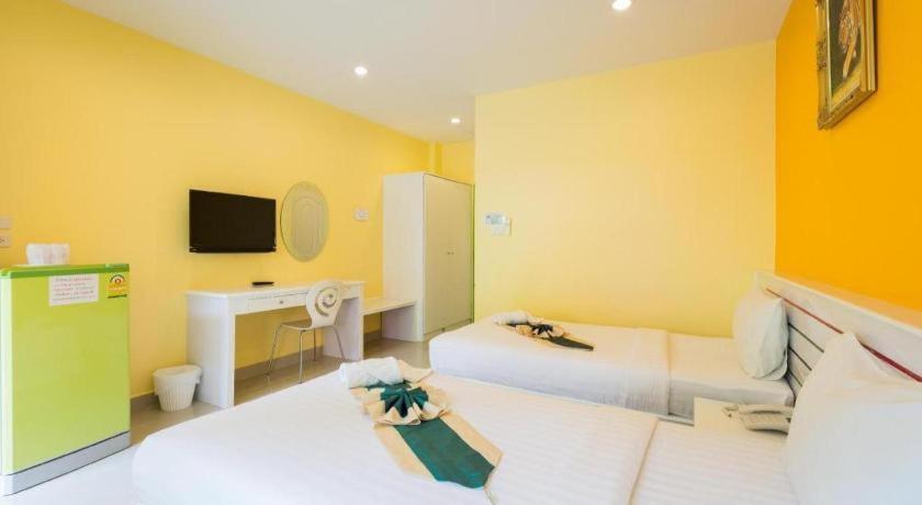 Holland Resort Phuket Esterno foto