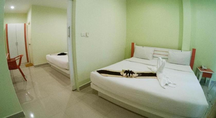 Holland Resort Phuket Esterno foto