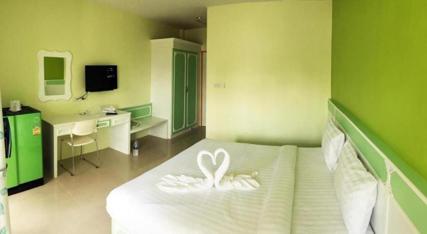 Holland Resort Phuket Esterno foto