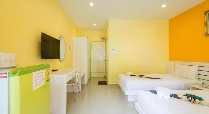 Holland Resort Phuket Esterno foto