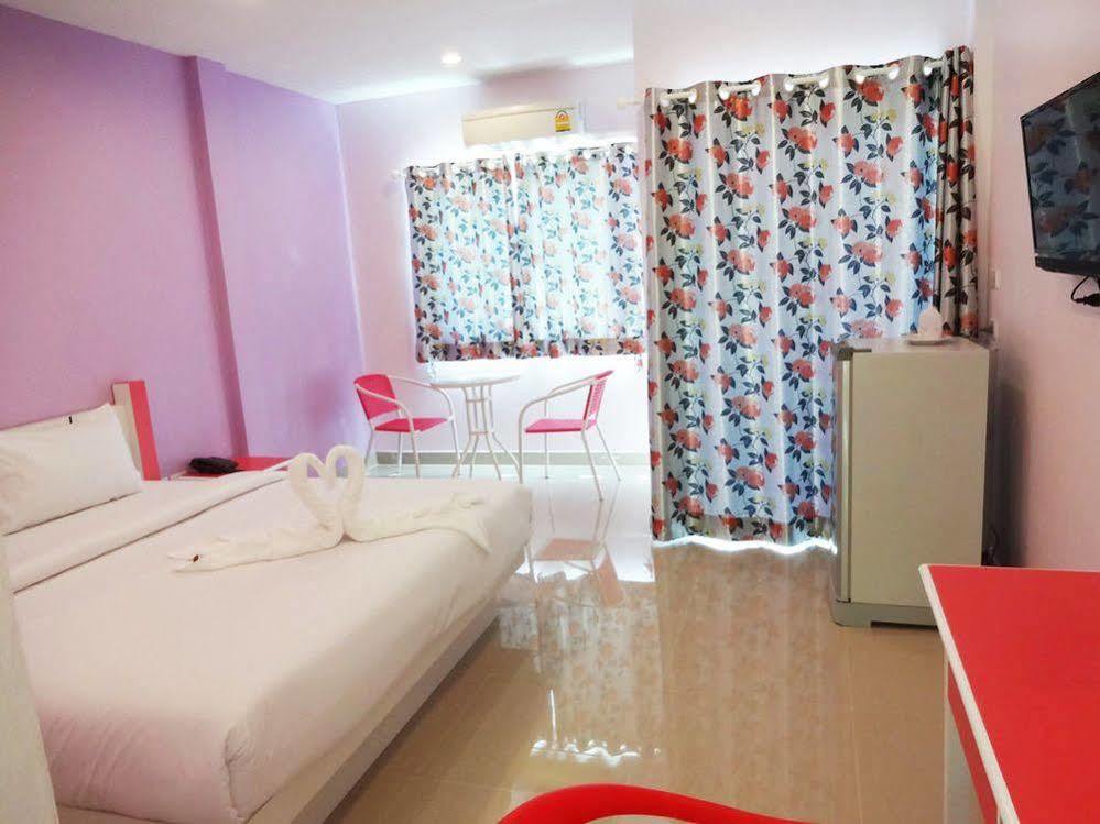 Holland Resort Phuket Esterno foto