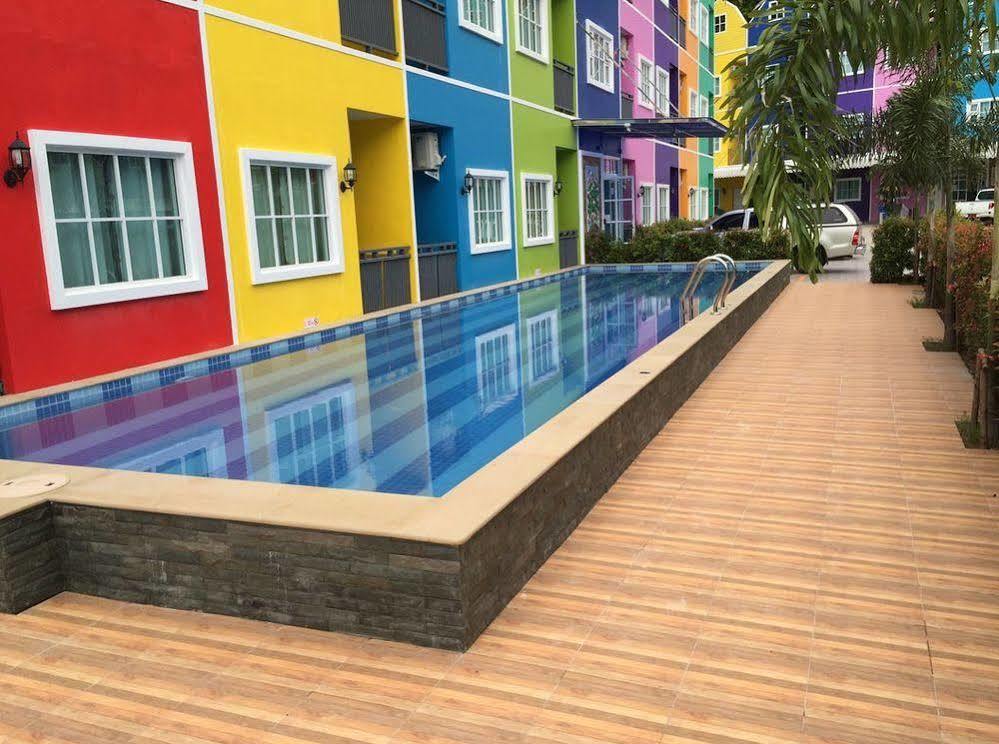 Holland Resort Phuket Esterno foto